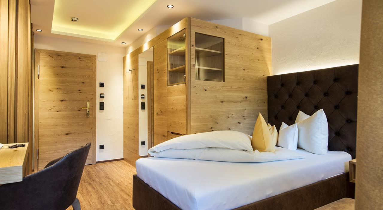 Alpvita Piz Tasna Hotel 4*