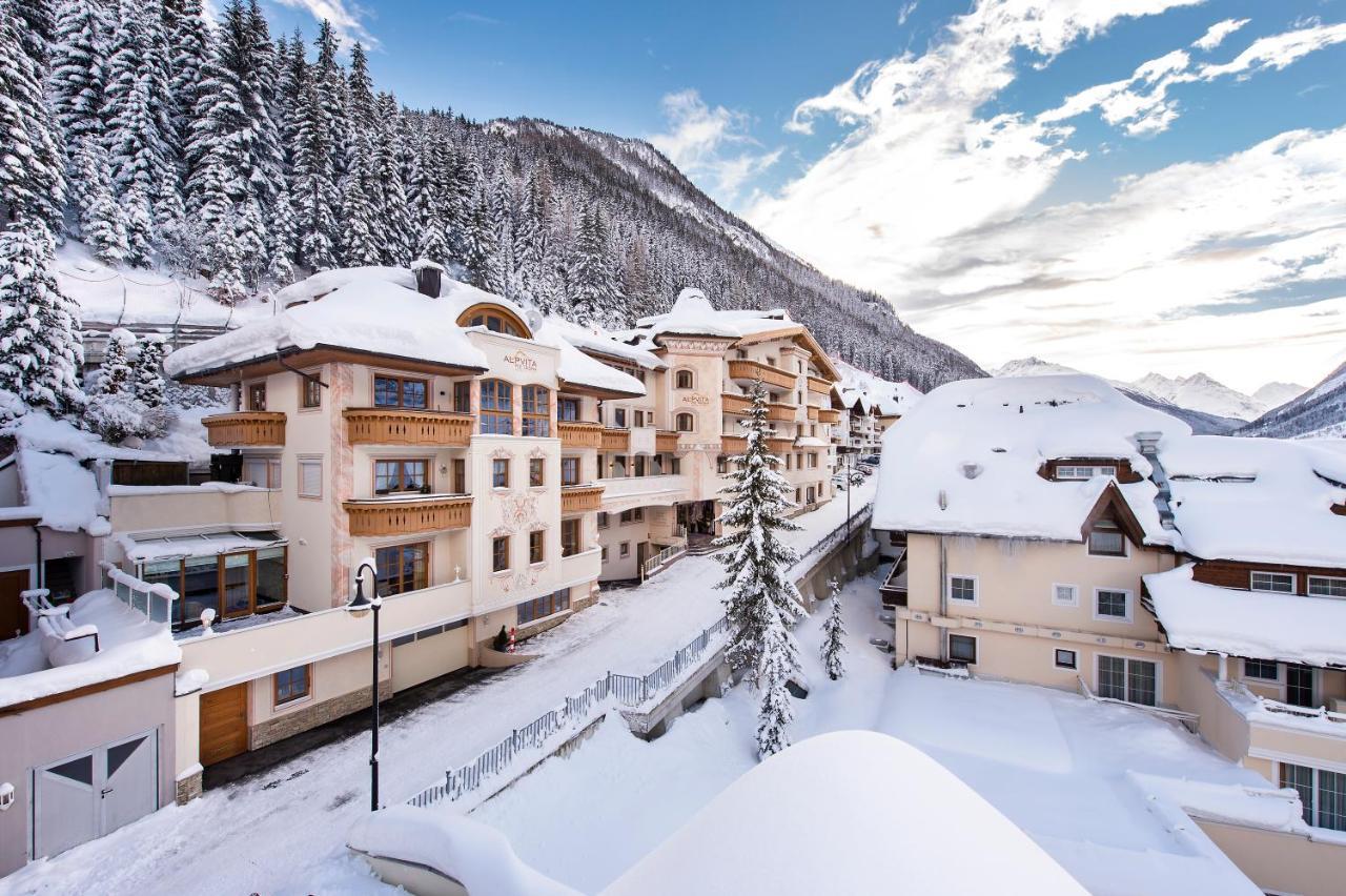 Alpvita Piz Tasna Hotel